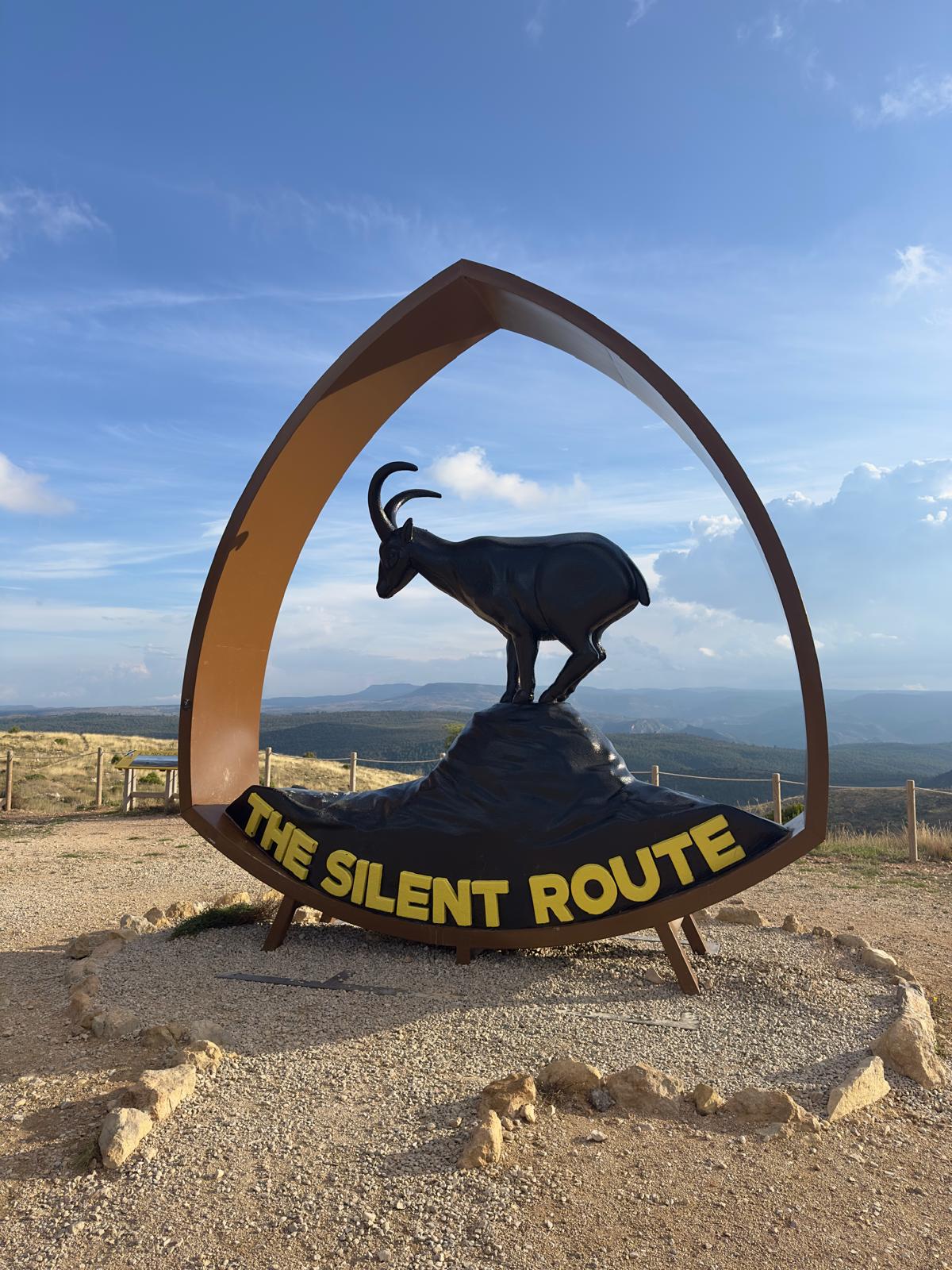 WhatsApp Image 2025-10-23 at 16.55.04 (1)